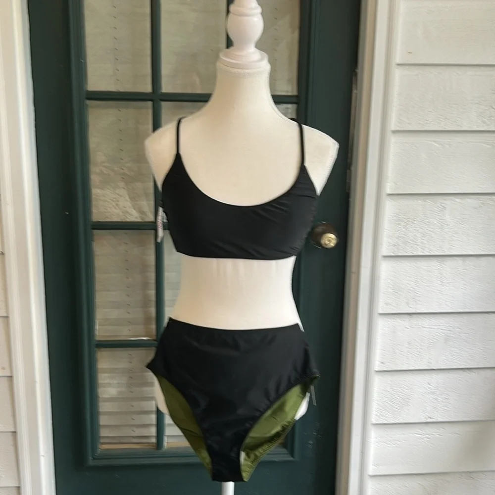 No Boundaries NWT Reversible Olive Green and Black Halter Bikini Top